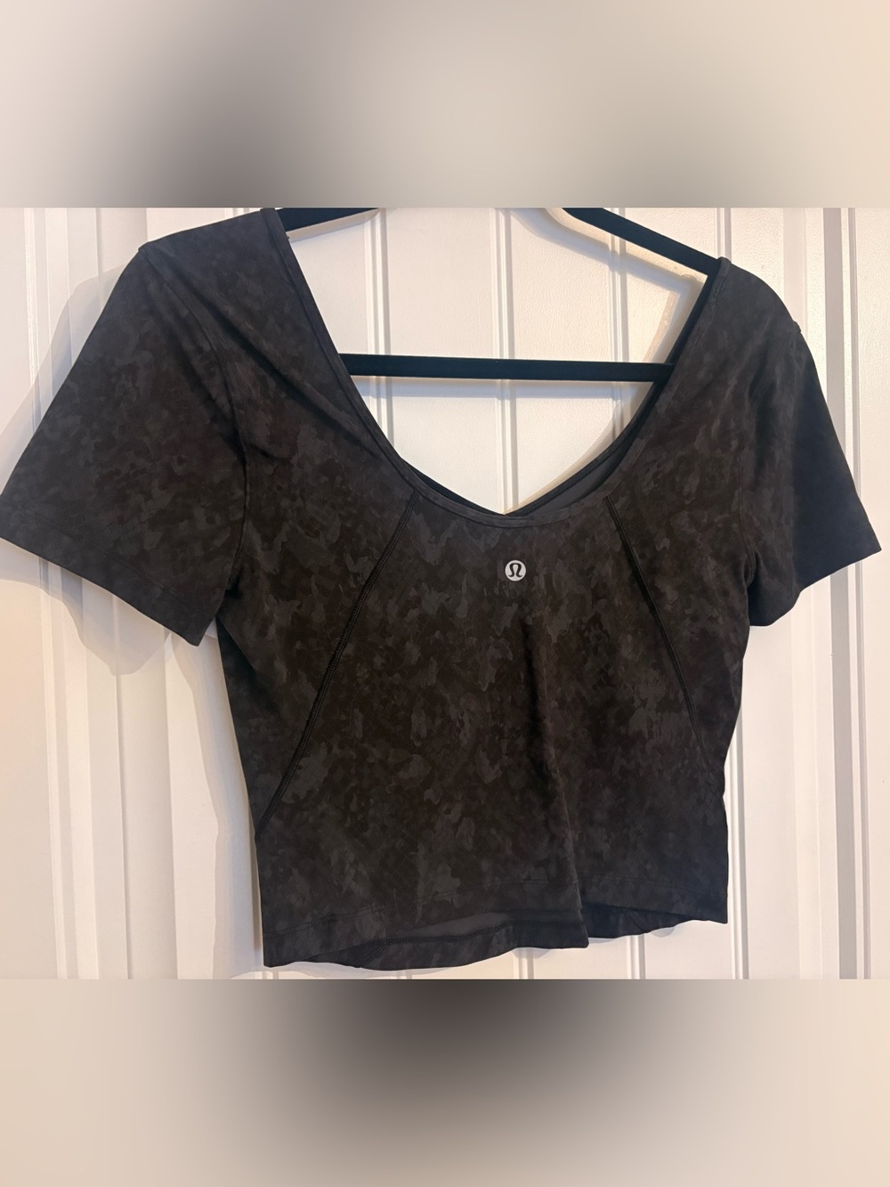 lululemon athletica Align T-Shirt - Black Cropped Scoop-Neck Top - Size 6